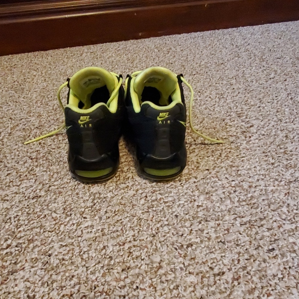 Shoes - Picture 3 of 3